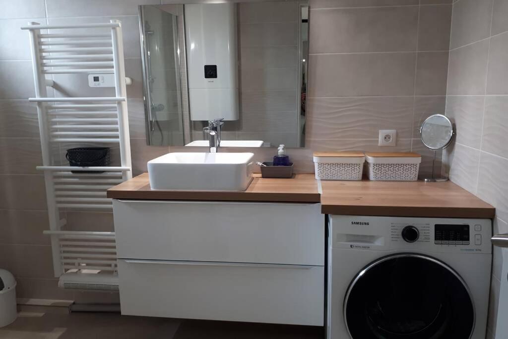 Apartmán Superbe T2 Lumineux 3*** 10 Mn A Pied De La Plage Le Pradet Exteriér fotografie